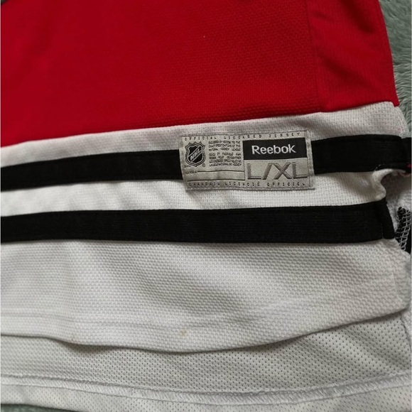 NHL Chicago Blackhawks Reebok Jersey | Youth L - Picture 3 of 6